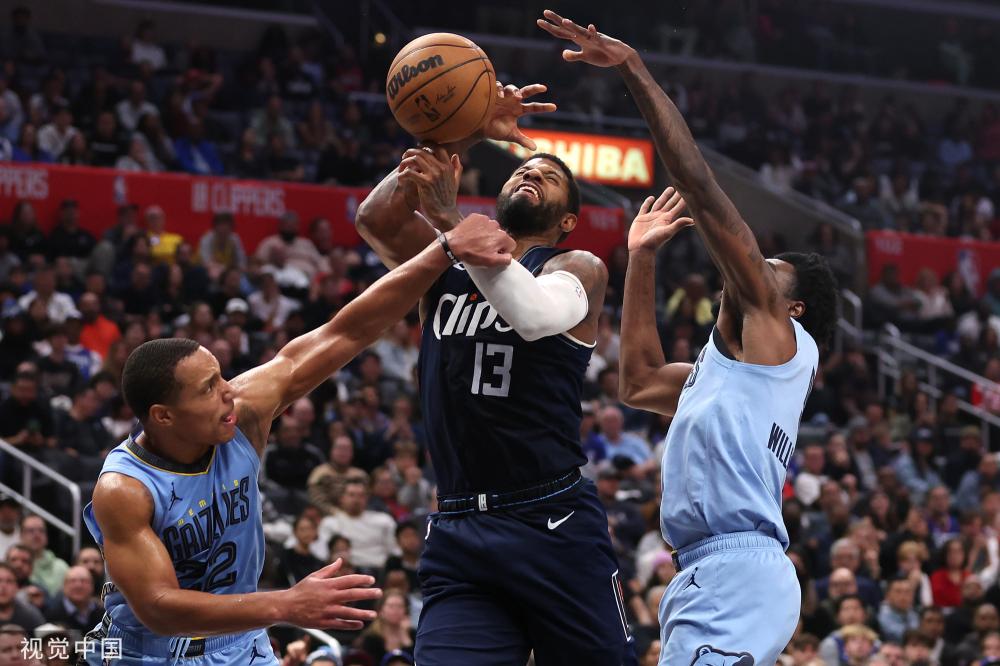 港队的对决 港队的对决