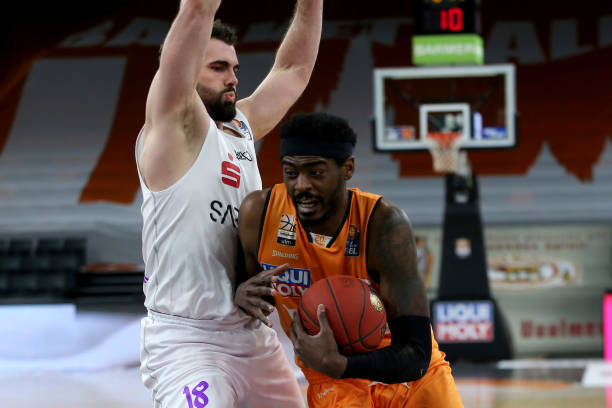 却暴露了经 却暴露了经